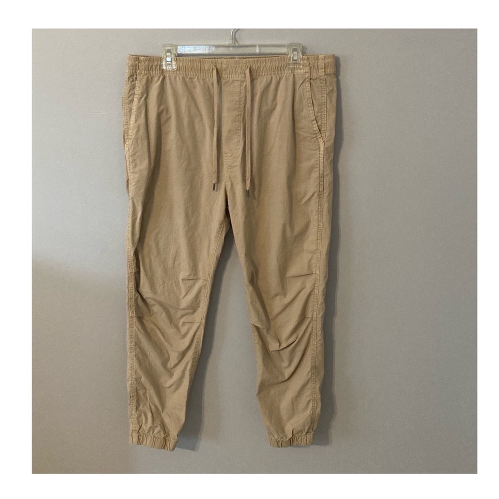 American Eagle Next Level Flex Khaki Joggers, Medium